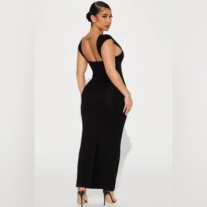 NWT Fashion Nova Black Maxi Dress